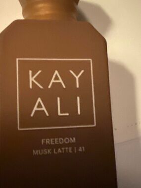 Kayali Freedom Musk Latte 41 - Brown Scented Body Fragrance